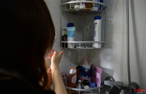 台州一租户浴室偷拍房东女儿洗澡被行拘-中国网