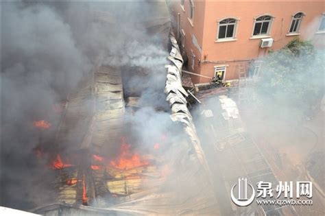 晋江一鞋厂突发大火3人被困获救 火灾原因待查 - 城事要闻 - 东南网泉州频道
