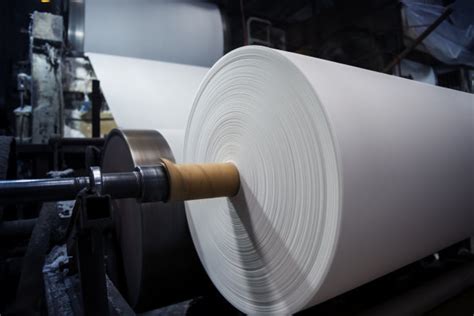 造纸业迈向碳中和，技术创新与绿色能源是关键