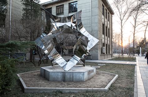 北航雕塑-北京航空航天大学