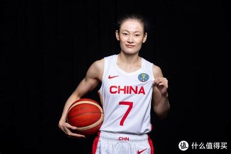 中国女篮队长登陆WNBA：杨力维签约洛杉矶火花队！韩旭之后现役第二人_篮球_什么值得买