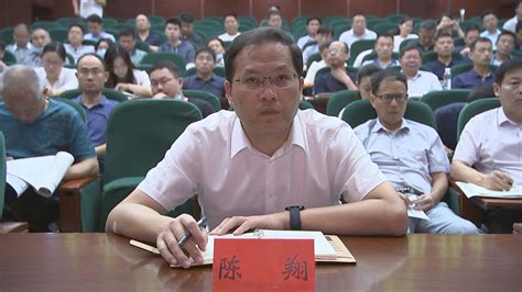 南昌县（小蓝经开区）优化营商环境领导小组2021年第1次会议召开