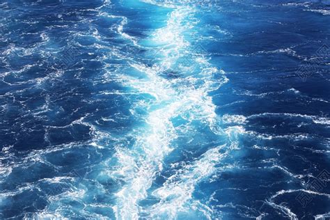 蓝色海浪图片下载 - 觅知网
