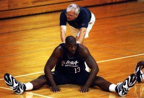 NBA历史最大的脚是谁？奥尼尔只排第二，第一你猜不到