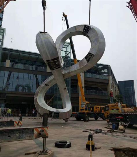 杭州不锈钢雕塑厂定制异形不锈钢雕塑-杭州金兔子文化创意有限公司