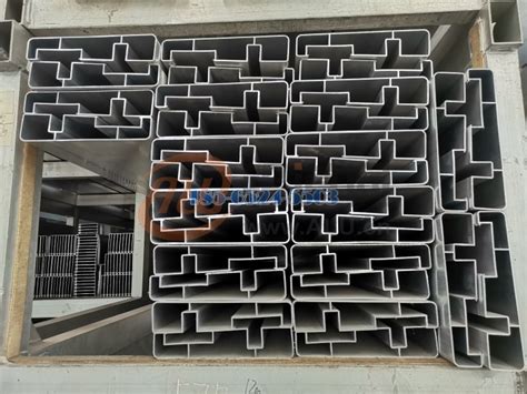 铝合金型材图片_普通铝管-广州凯麦金属建材有限公司