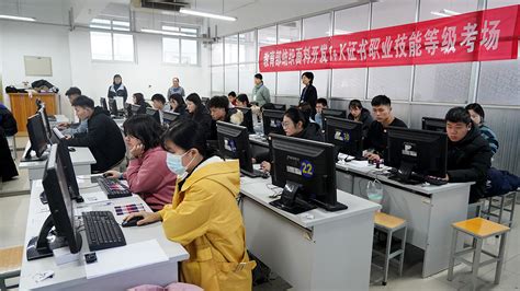 信息工程系在华为1+X网络系统建设与运维职业技能等级证书（中级）考核中实现新突破-欢迎来到山东轻工职业学院