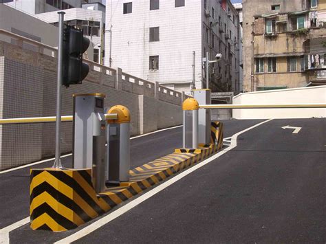 停车场设施--四川顺路交通设施工程有限公司