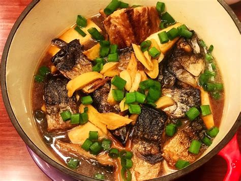 【咸鱼焖豆腐的做法步骤图，咸鱼焖豆腐怎么做好吃】Eva的餐桌_下厨房