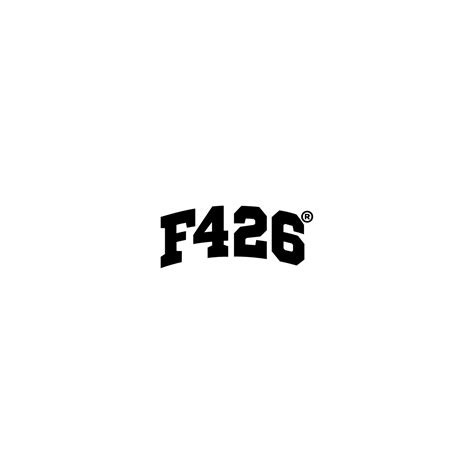 F426-CATWALK/PRESENTATION-SHFW
