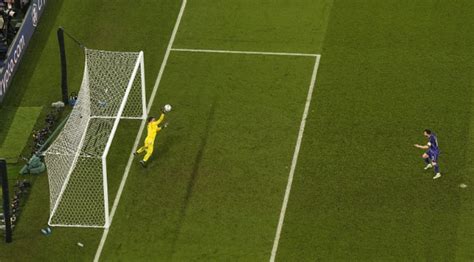 梅西丢点！阿根廷队2-0波兰，小组第一晋级淘汰赛，将战澳大利亚_PP视频体育频道