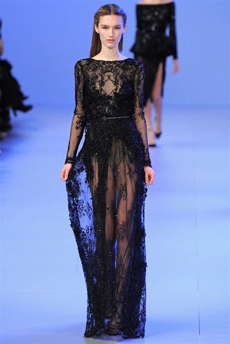 维多利亚时代的拉丁美洲少女，Givenchy 2015 秋冬巴黎时装周 – NOWRE现客