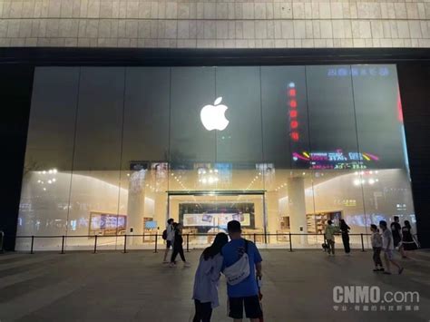 实拍！长沙Apple Store营业在即 玻璃外墙属实有排面-科技频道-和讯网