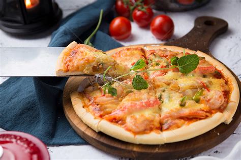 【披萨的做法，在家正宗披萨怎么做的做法步骤图】小吃教程_下厨房