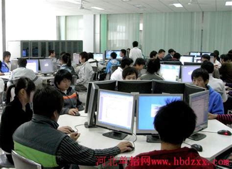 信息与工程学院本科专业学生赴企业参加专业实习-陕西国际商贸学院