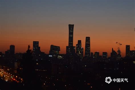 北京景山公园看年末日出 挥别2021年喜迎2022年-图片频道