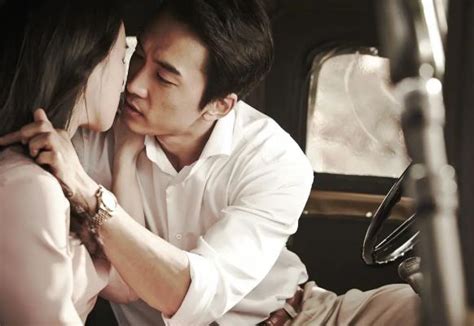 男子捡到一美女，只要接吻就能互换身体！韩国电影
