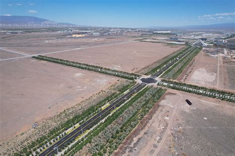 阿拉山口东归路一标项目-新疆路桥建设集团有限公司