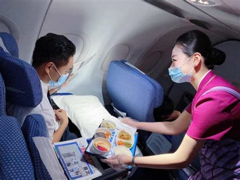 南航重组南联航食公司 打造中国最好航空餐食-中国民航网