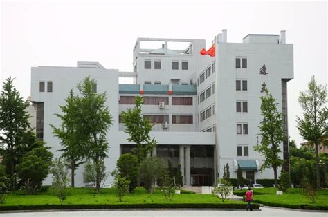郑州大学图书馆高清图片下载_红动网