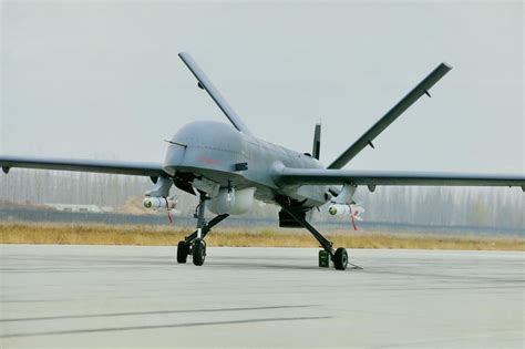美媒：中国隐身无人机成功了 美军同类机型却陷困境_手机新浪网