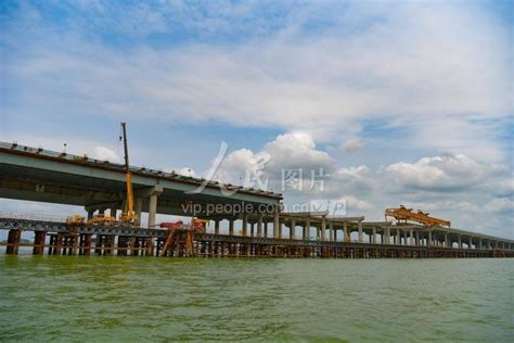广西北海：铁山港跨海特大桥加快建设-人民图片网