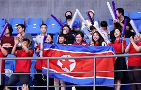 朝鲜花样滑冰女运动员受网友追捧 高颜值天然美！_3DM单机