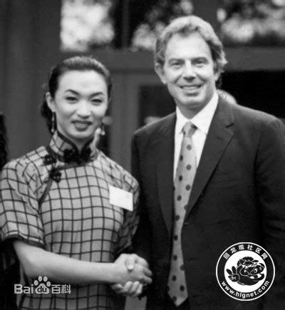 金星，1967年8月13日出生在辽宁沈阳。中国最杰出的现代舞舞蹈家之一，中国现代舞的拓荒者更是目前在世界上成就最高的中国舞蹈家之一，获得国际 ...