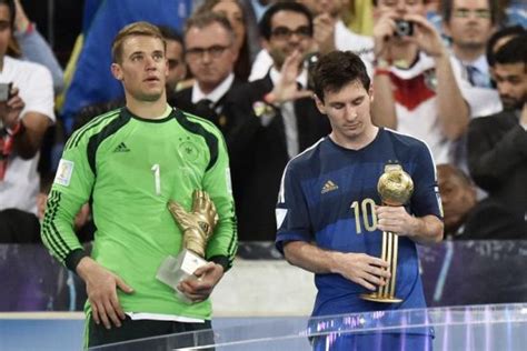 官方：梅西荣膺2022卡塔尔世界杯金球奖 姆巴佩8球摘得金靴_PP视频体育频道