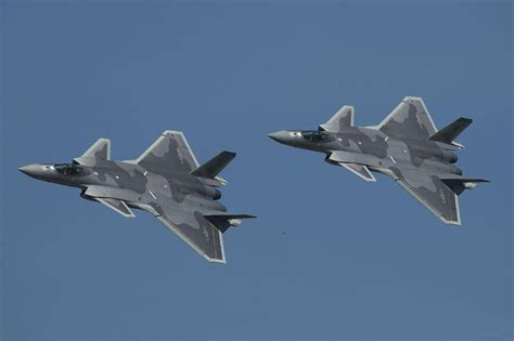 帅！空中视角记录中国战机实兵对抗 - 军事 - 新湖南