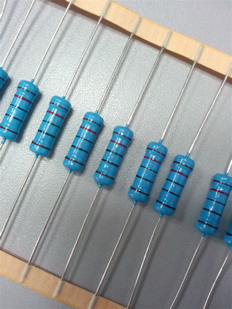1/4W精密色环直插电阻 130欧、150欧、180欧、200欧、220欧 100只 - 伍陆电子