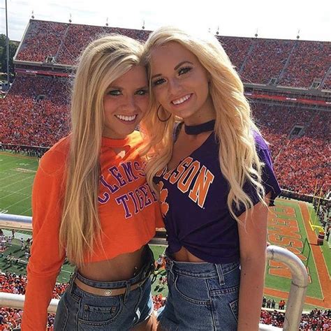 Hot College Girls Are The Best Reason To Get A Degree (25 pics)