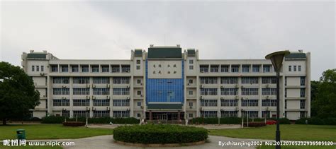 中国高校02：武汉大学为啥建在珞珈山上？_企业新闻网