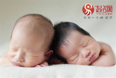 双胞胎女宝宝名字大全，附3对有寓意解析的双胞胎女宝宝名字