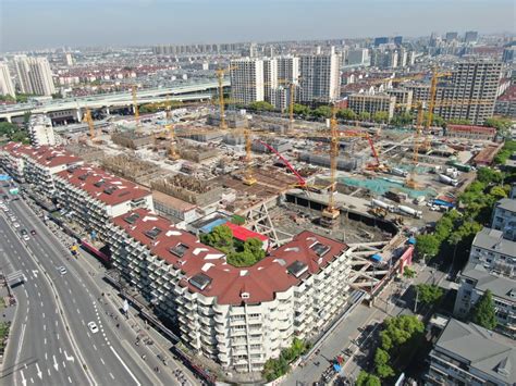 上海彭浦新村彭一小区旧住房拆除改造进入地上主体结构施工