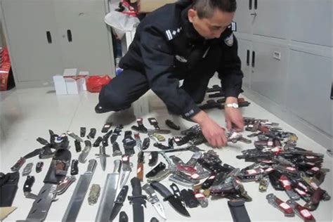 男子携管制刀具乘地铁 拒不配合检查被行政拘留|青岛|半岛网