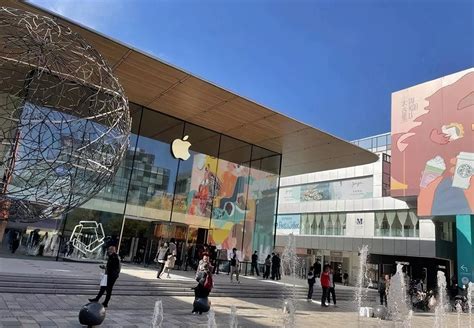 苹果三里屯新店正式对外开放，没有新品都有好多人围观-贤集网数码站