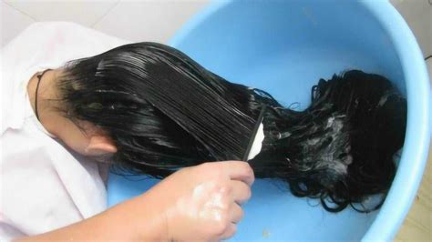 生姜水洗头的功效(生姜水洗头：头皮健康，发质柔顺) - 学堂在线健康网