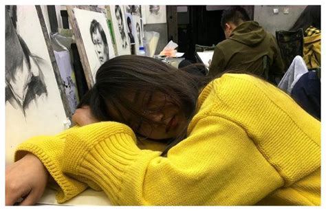 女孩48秒就能睡着，大笑也会晕倒！医生：这病8~20岁高发……-桂林生活网新闻中心