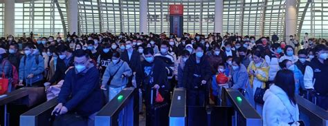 湛江西站优化举措应对节后发送旅客高峰