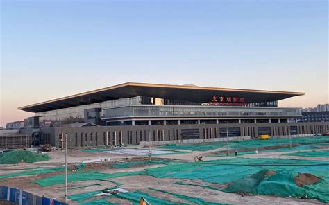 北京朝阳站交通枢纽主体结构已完工，预计明年将建成投入使用|地铁|旅客|出租车_新浪新闻