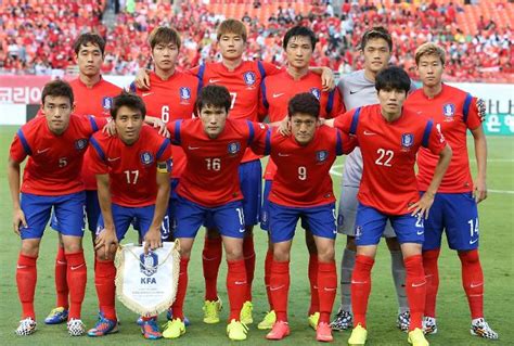 朝鲜女子足球队在2017年东亚杯足球锦标赛夺冠载誉而归