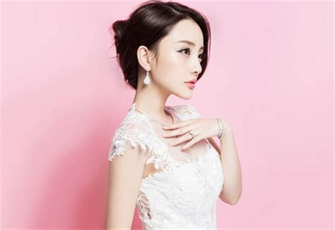 中国胸最大的10位女明星排行榜 杨幂竟不是第一令人惊愕_娱乐新闻_海峡网