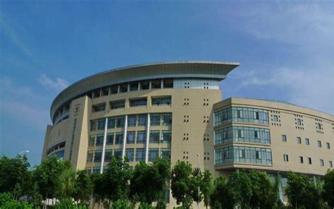 武汉科技大学_Wuhan University of Science and Technology