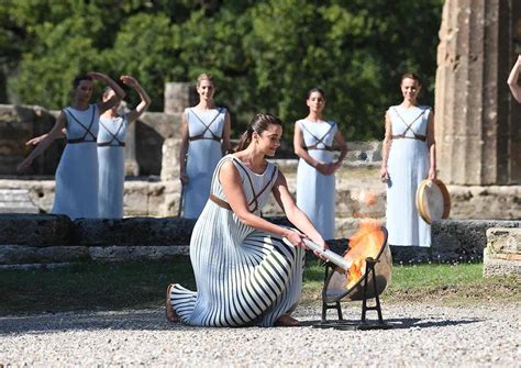 奥运圣火的来由, 源自于古希腊的传说|火炬手|奥运会|火炬接力_新浪新闻