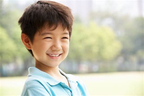 Young chinese boy hi-res stock photography and images - Alamy