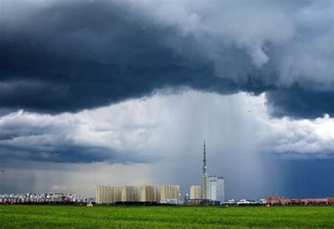 吉林省九台市天空出现罕见“雨幡”景观 - 神秘的地球 科学|自然|地理|探索