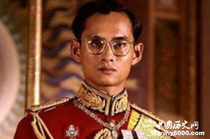 1950年5月5日普密蓬·阿杜德加冕 成为曼谷王朝第九位君主 - 历史上的今天