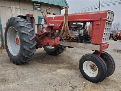 1967 INTERNATIONAL 656 For Sale in Shelbyville, Illinois | TractorHouse.com
