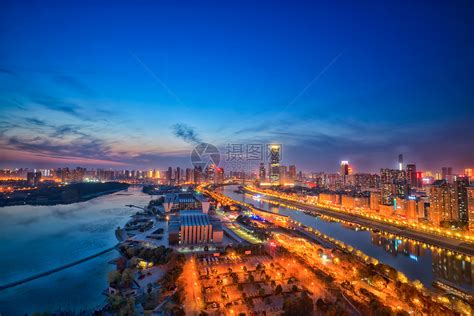 湖北宜昌：整治后的长江岸线成风景走廊-人民图片网